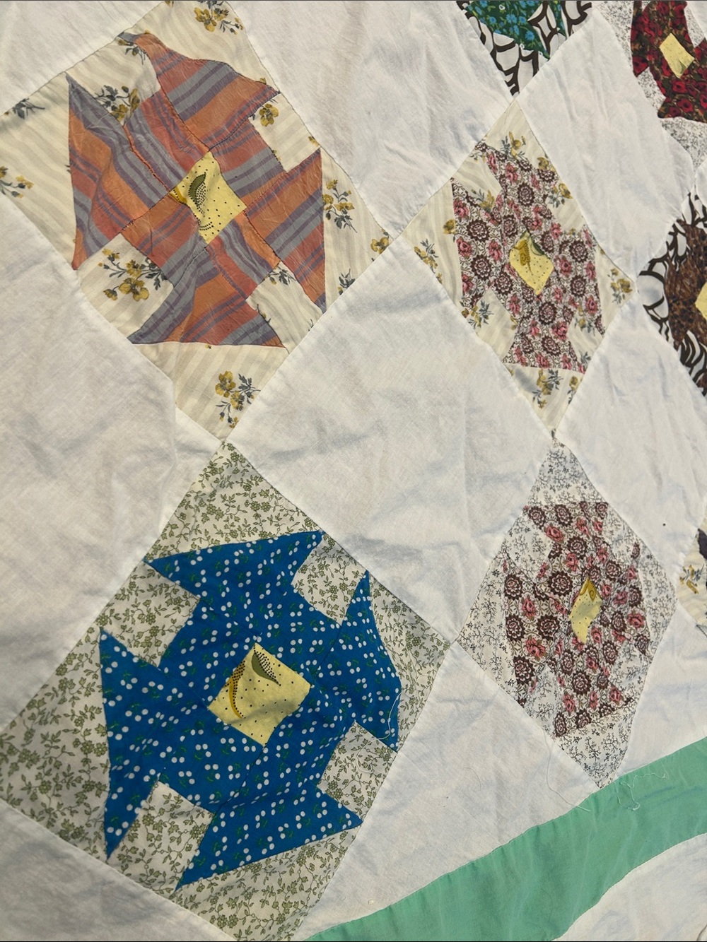 Handmade Patchwork Quilt with Mint Green Border - Picture 2 of 9